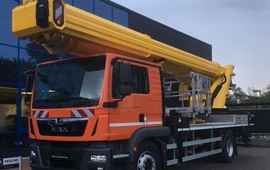 Siesling B.V. Eelde MAN TGM 18.290 4x2 met Ruthmann T510 Hoogwerker